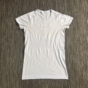 Lululemon Swiftly Tech Short Sleeve Crew size 8